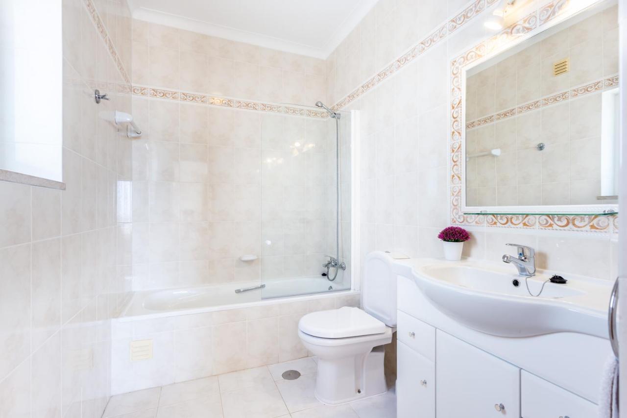 Coolhouses Algarve , 2 Bed W/ Sea View, Blue Ocean View Apartment Praia Da Luz